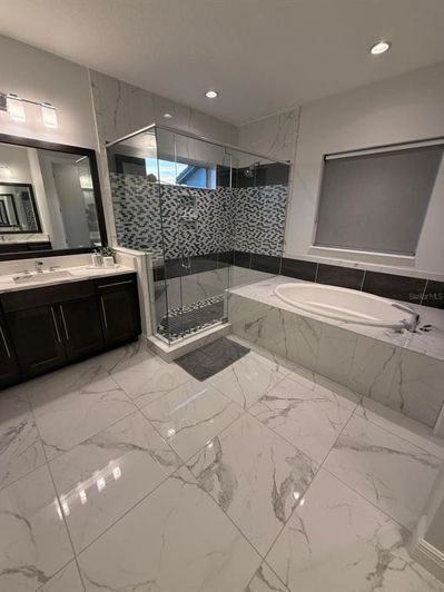 Image No.37-4 Bed House for sale