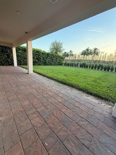 Image No.52-4 Bed House for sale