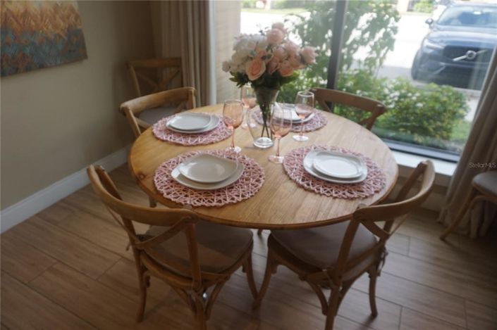 Image No.19-4 Bed Townhouse for sale