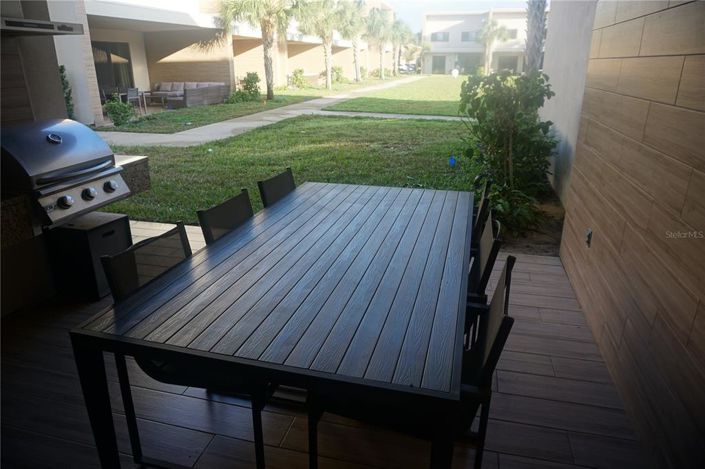 Image No.23-4 Bed Townhouse for sale