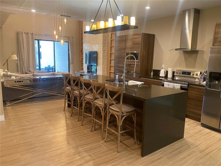 Image No.6-4 Bed Townhouse for sale