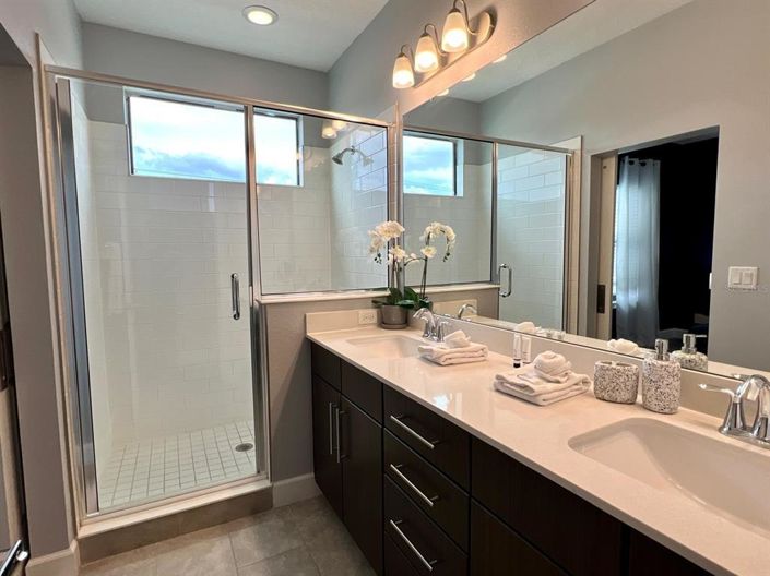 Image No.17-4 Bed House for sale