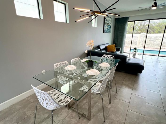 Image No.4-4 Bed House for sale