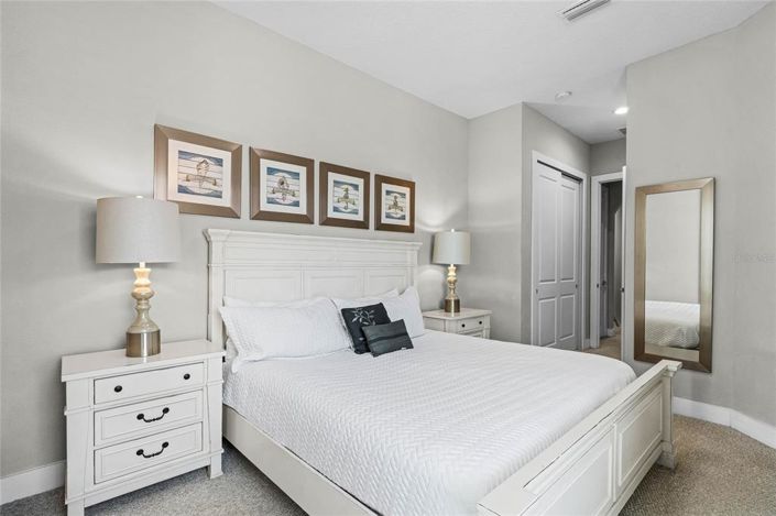 Image No.15-4 Bed Townhouse for sale