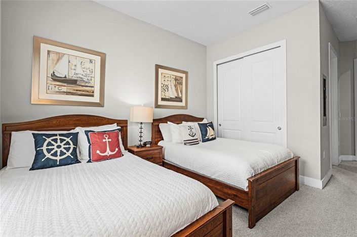 Image No.27-4 Bed Townhouse for sale