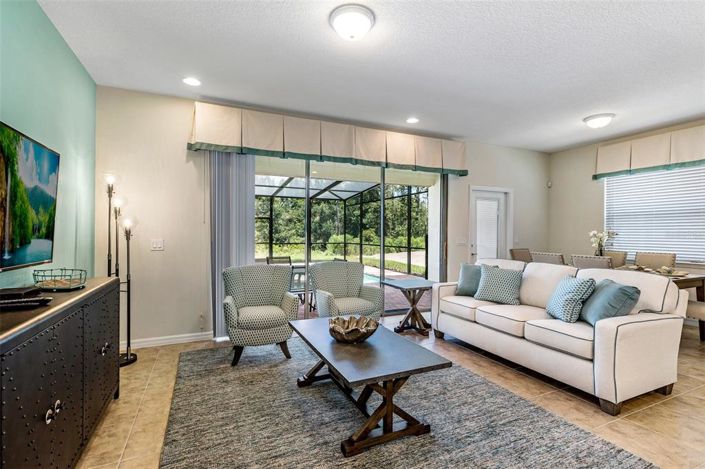 Image No.4-5 Bed Townhouse for sale