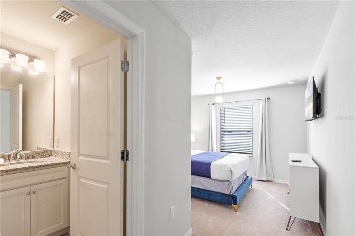 Image No.14-5 Bed Townhouse for sale