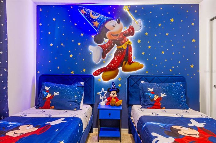 Image No.24-5 Bed Townhouse for sale