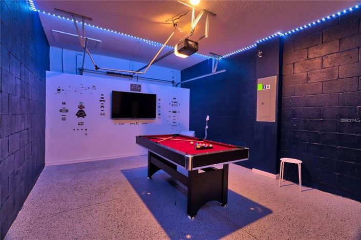 Image No.21-2 Bed Property for sale