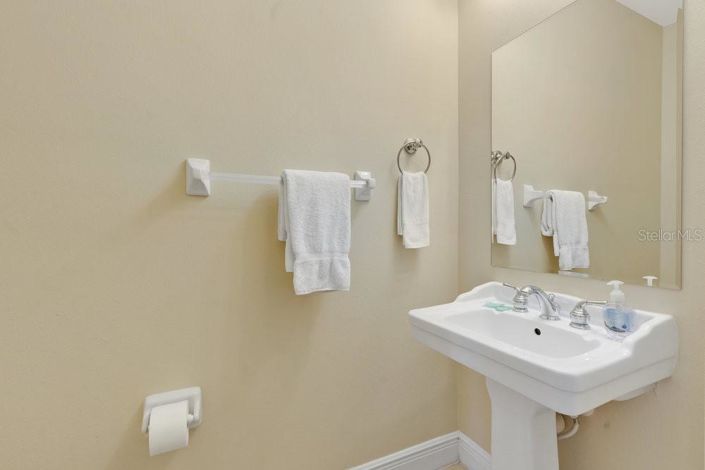 Image No.21-4 Bed House for sale