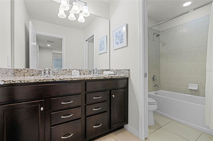 Image No.14-5 Bed Townhouse for sale