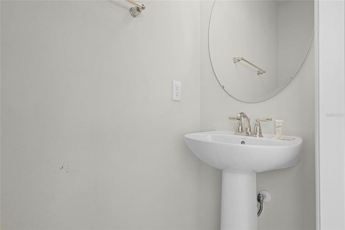 Image No.27-5 Bed Townhouse for sale