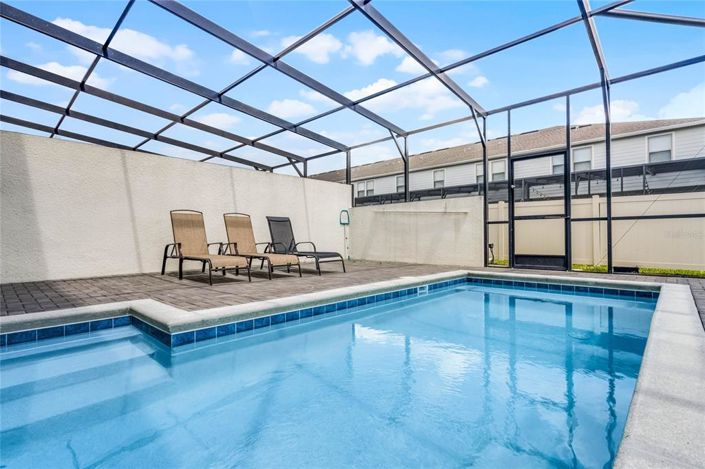 Image No.32-5 Bed Townhouse for sale