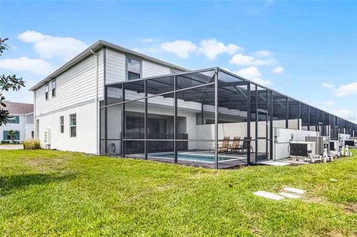 Image No.33-5 Bed Townhouse for sale