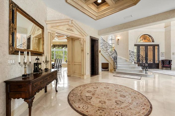 Image No.11-5 Bed House for sale