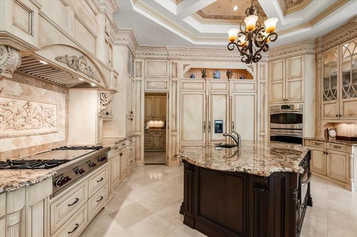 Image No.20-5 Bed House for sale