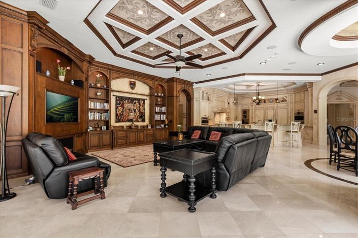 Image No.26-5 Bed House for sale