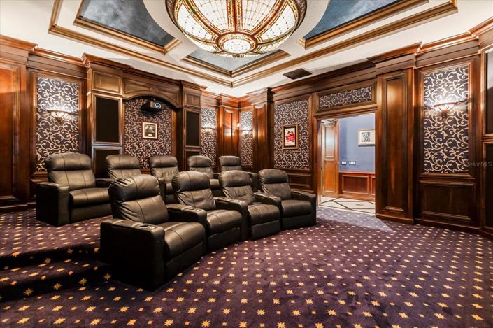 Image No.36-5 Bed House for sale