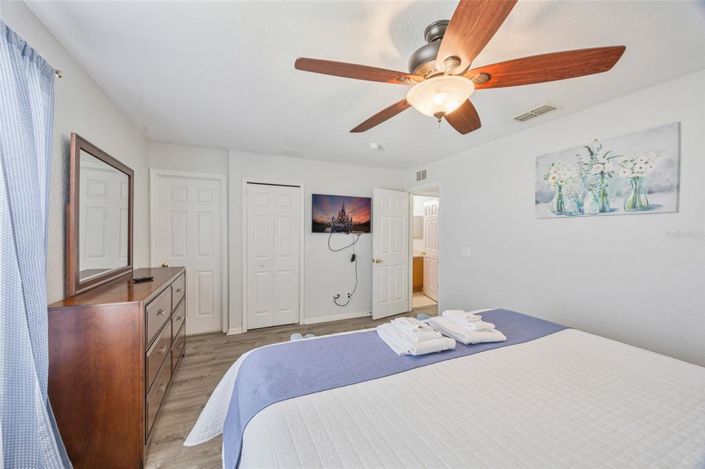 Image No.16-4 Bed Townhouse for sale