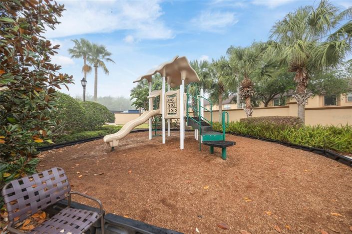 Image No.35-4 Bed Townhouse for sale