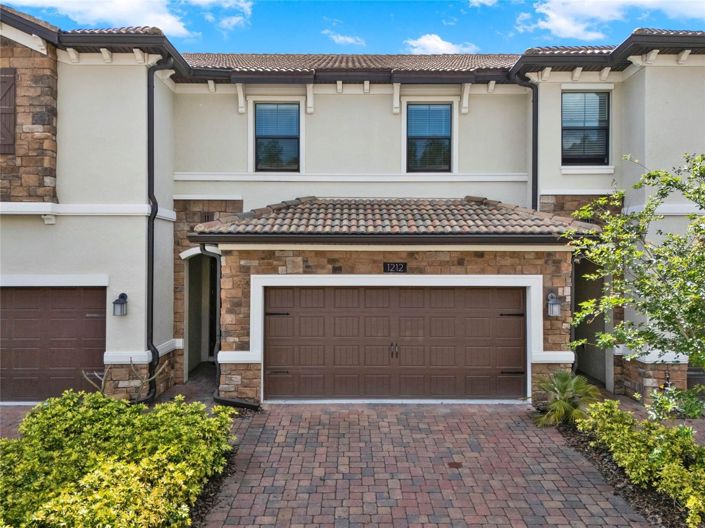 Image No.1-3 Bed Townhouse for sale