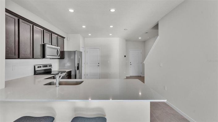 Image No.12-3 Bed Townhouse for sale