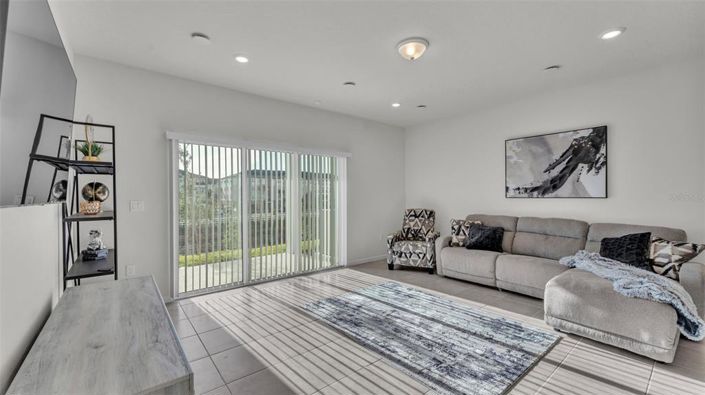 Image No.15-3 Bed Townhouse for sale