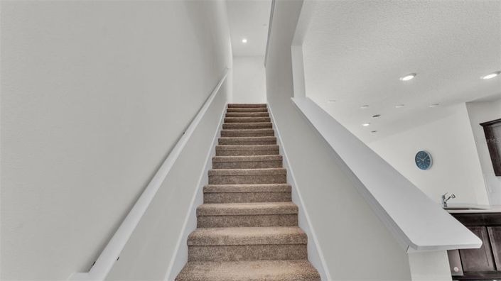 Image No.19-3 Bed Townhouse for sale