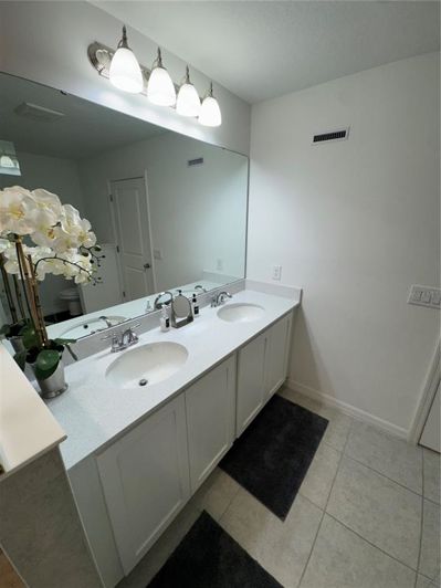 Image No.29-3 Bed Townhouse for sale