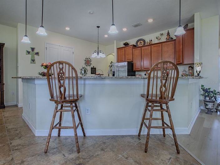 Image No.20-4 Bed House for sale