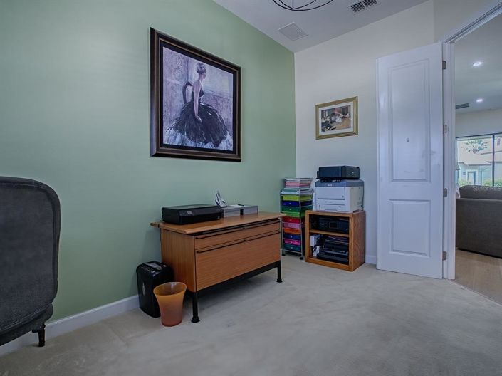 Image No.28-4 Bed House for sale