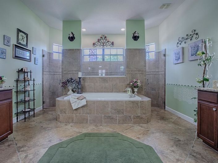 Image No.35-4 Bed House for sale