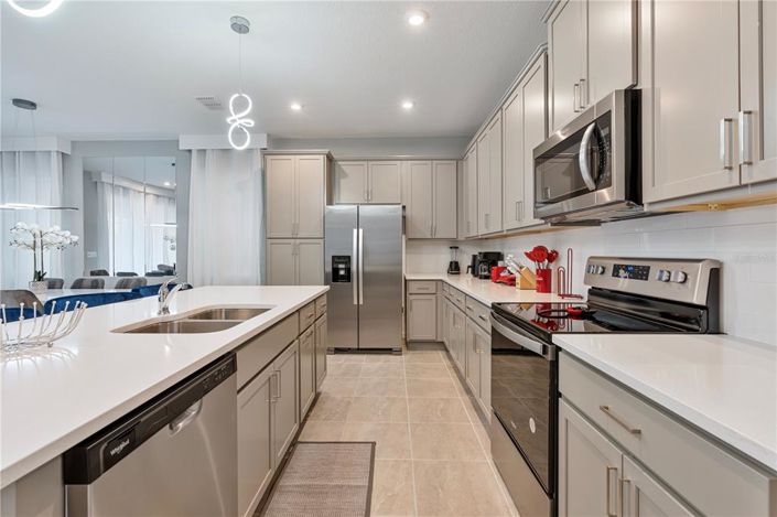 Image No.5-6 Bed Townhouse for sale