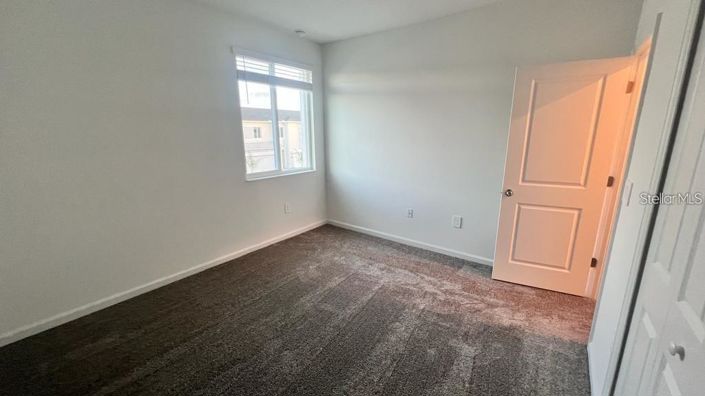 Image No.16-4 Bed Townhouse for sale