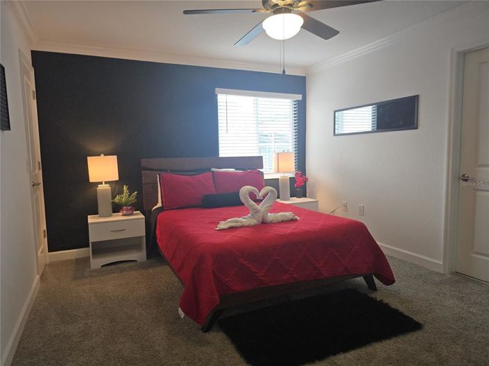 Image No.11-5 Bed Townhouse for sale