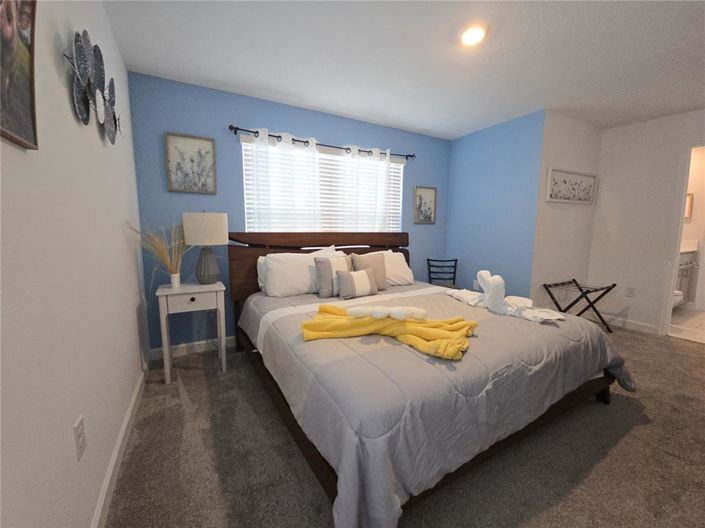 Image No.18-5 Bed Townhouse for sale