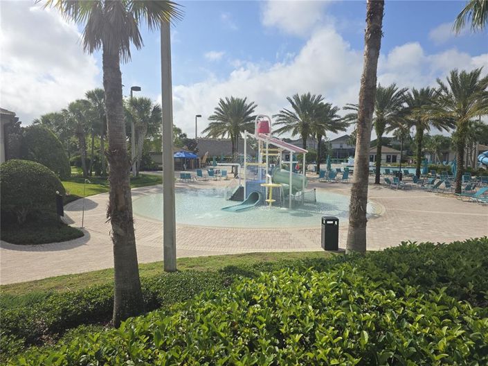 Image No.23-5 Bed Townhouse for sale