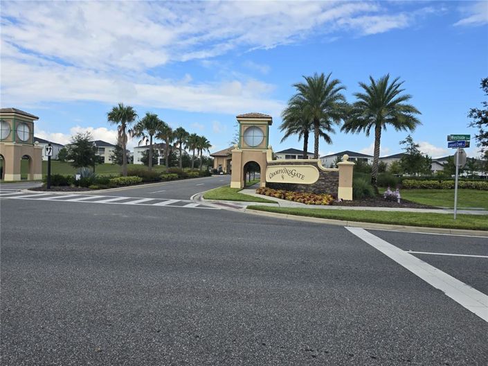 Image No.24-5 Bed Townhouse for sale