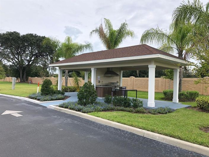 Image No.17-4 Bed Townhouse for sale