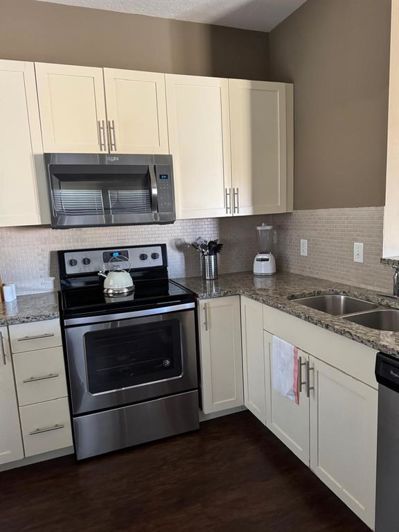 Image No.3-4 Bed Townhouse for sale