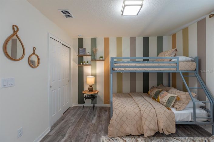 Image No.16-6 Bed House for sale