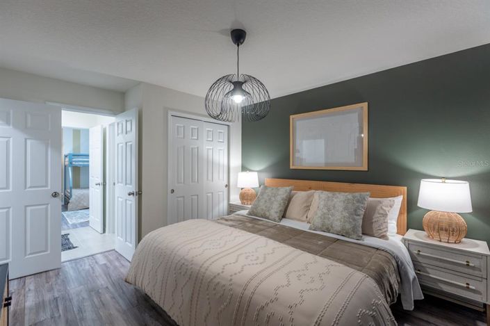 Image No.19-6 Bed House for sale