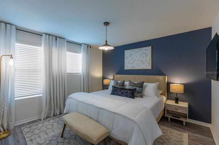 Image No.20-6 Bed House for sale