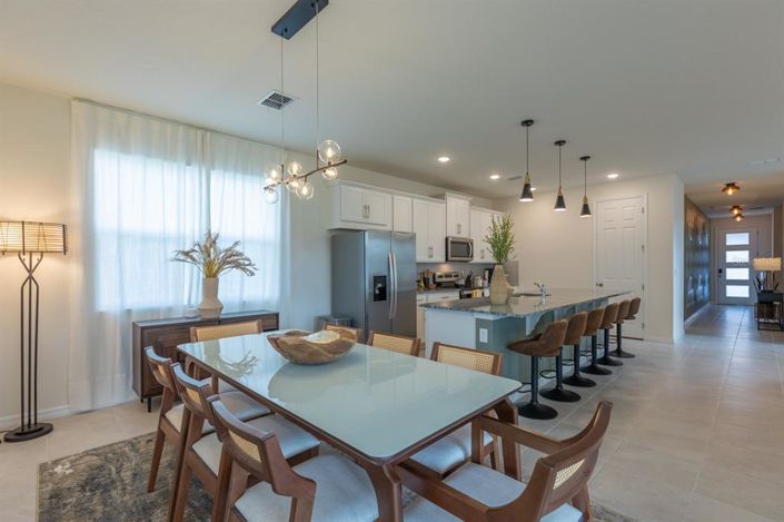 Image No.5-6 Bed House for sale