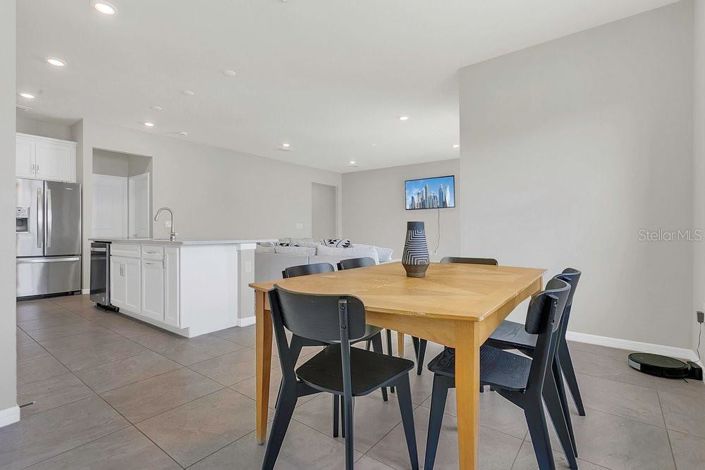 Image No.18-5 Bed House for sale