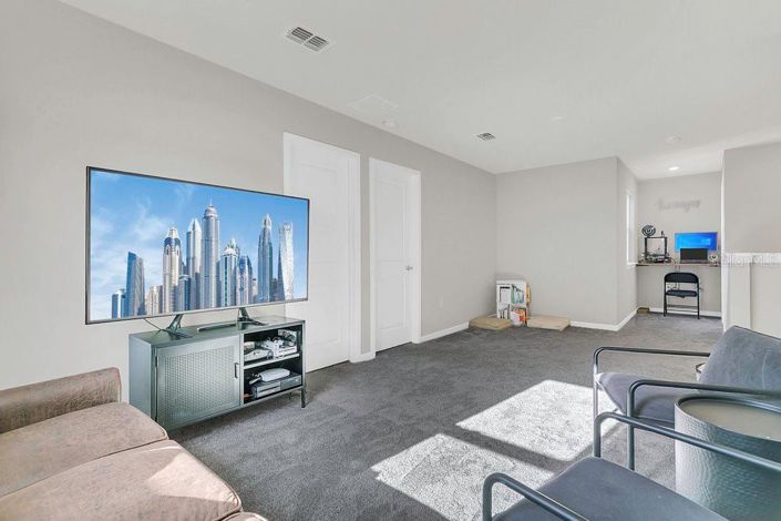 Image No.22-5 Bed House for sale