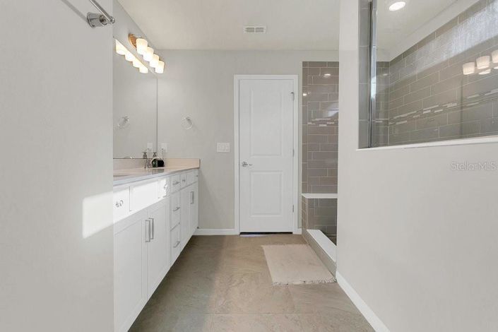 Image No.25-5 Bed House for sale