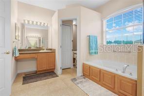 Image No.15-4 Bed House for sale