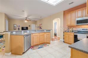 Image No.6-4 Bed House for sale