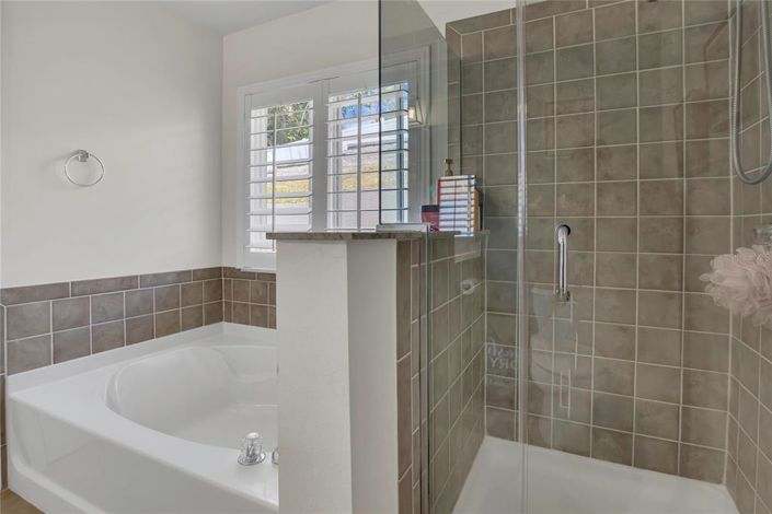 Image No.21-3 Bed House for sale